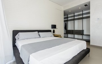 Property slide 21