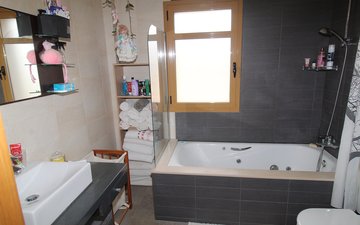Property slide 39