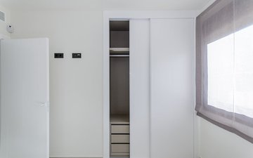 Property slide 48
