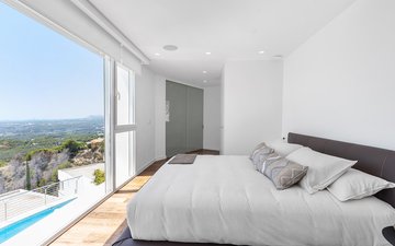 Property slide 18