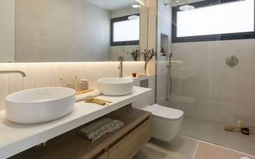 Property slide 33