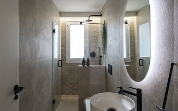 Property slide 44