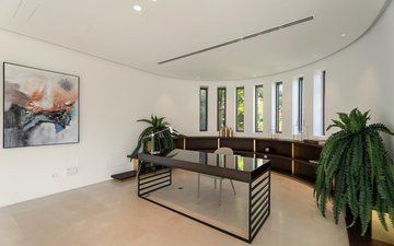 Property slide 32