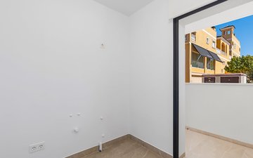 Property slide 34