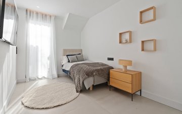 Property slide 21
