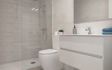 Property slide 18
