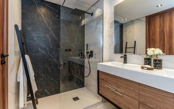 Property slide 44