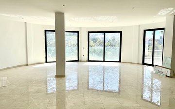 Property slide 15