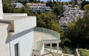 Property slide 44