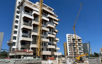 Property slide 24