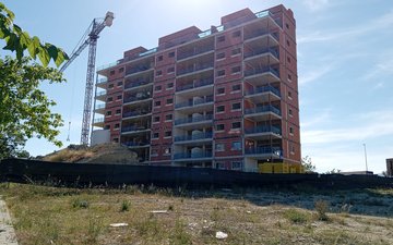 Property slide 32