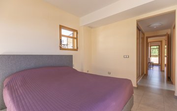 Property slide 25