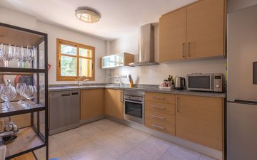 Property slide 10