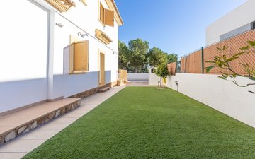 Property slide 44