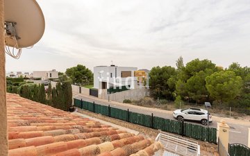 Property slide 39