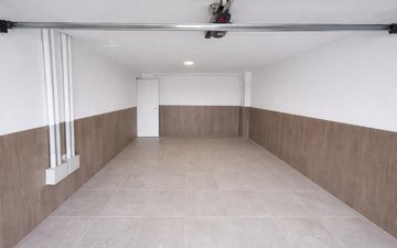 Property slide 28