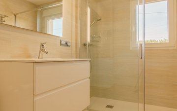 Property slide 25