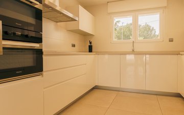 Property slide 29
