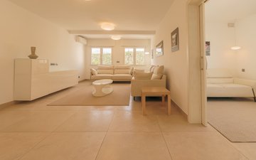 Property slide 36
