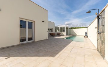 Property slide 7