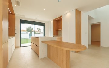 Property slide 19