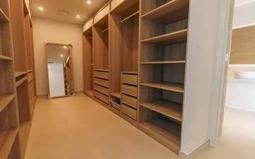 Property slide 25