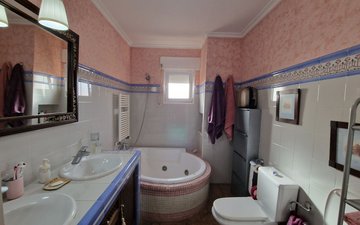 Property slide 40
