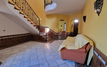Property slide 16