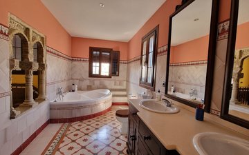 Property slide 21