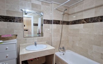 Property slide 10