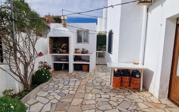 Property slide 16