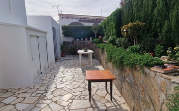 Property slide 17