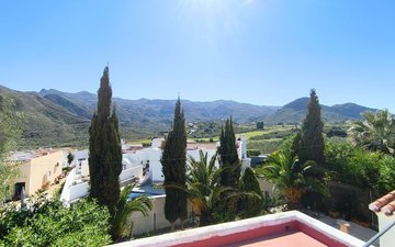 Property slide 18