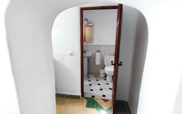 Property slide 16