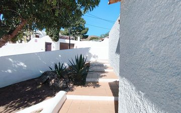 Property slide 35