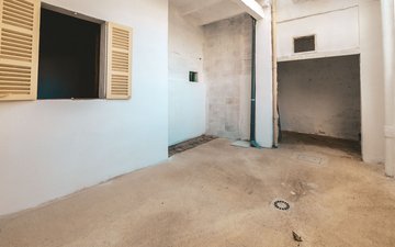 Property slide 33
