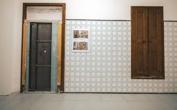Property slide 16
