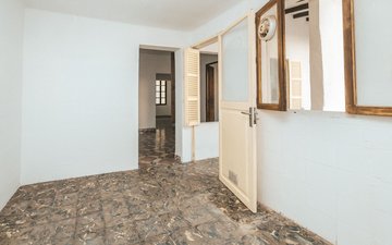 Property slide 24