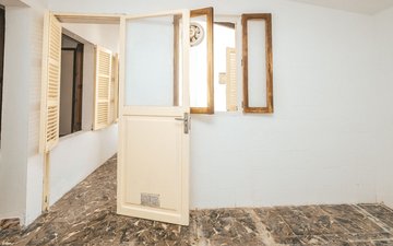 Property slide 25