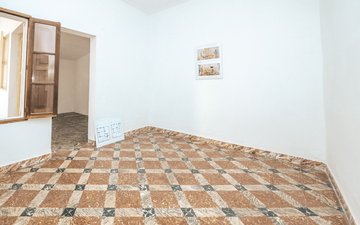 Property slide 16
