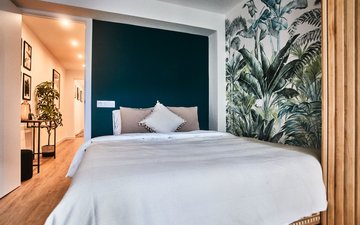 Property slide 18