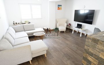 Property slide 16