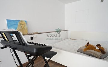 Property slide 36