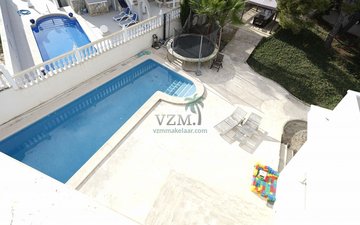 Property slide 9