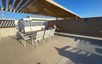 Property slide 14