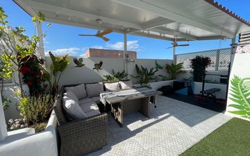 Property slide 32