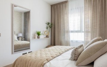 Property slide 18