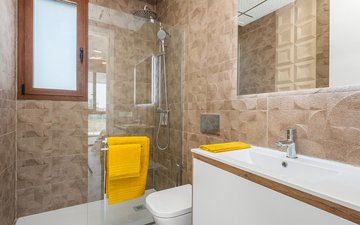 Property slide 16
