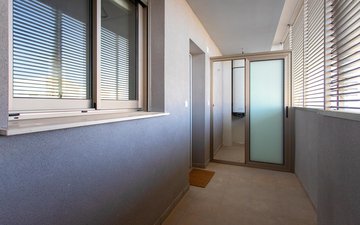 Property slide 17