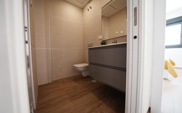 Property slide 16